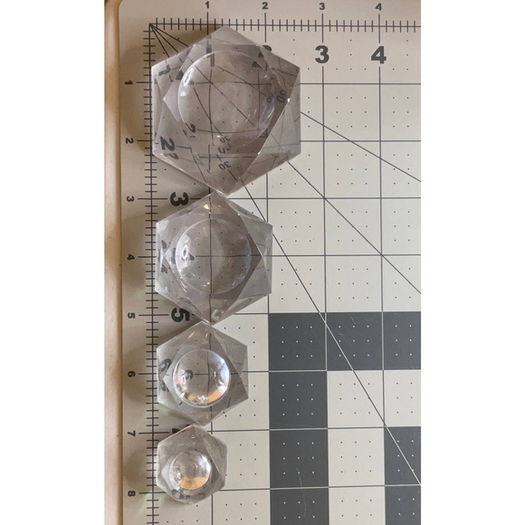 Clear resin sphere stand/holder - Large - Picture 3 of 4